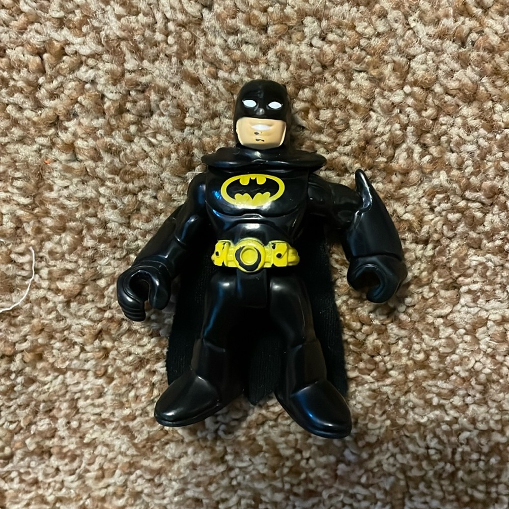 DC Comics Black Batman 3” figurine bendable and jointed